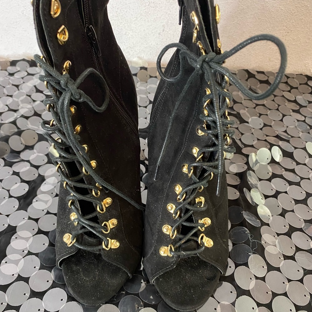 Elegant Black Lace-Up Heels with Gold Accents